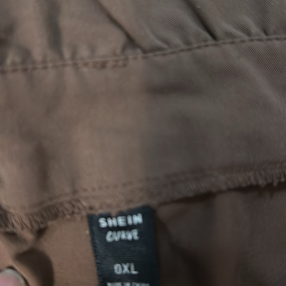 Paper bag pants - Picture 2 of 2